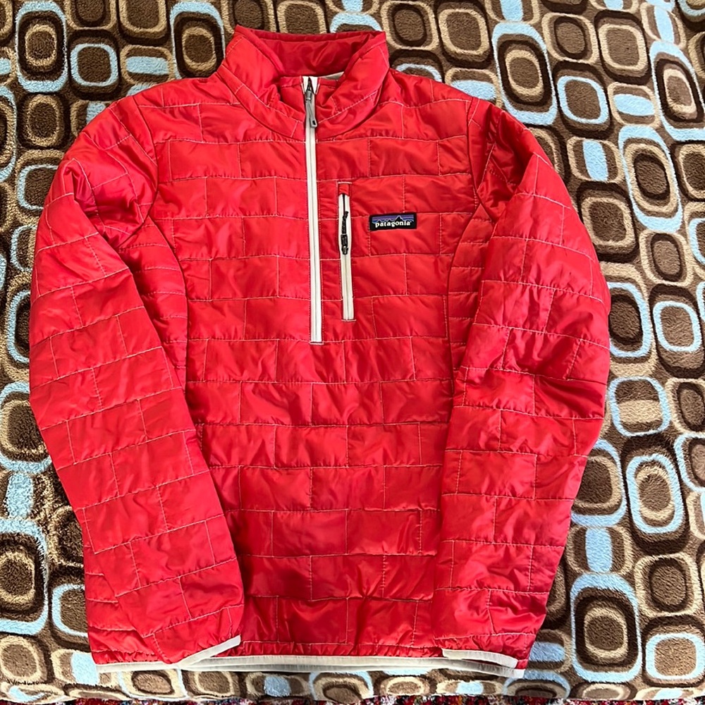 Patagonia red down jacket small. Excellent condition